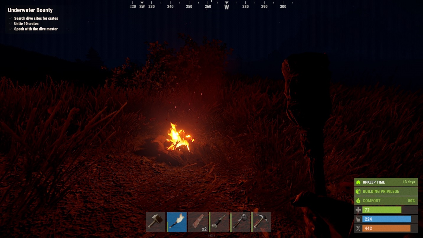 Sei vorsichtig, denn das Lagerfeuer kann die Aufmerksamkeit anderer Spieler auf sich ziehen.