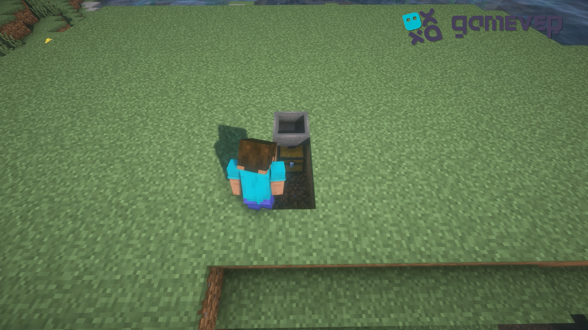 Chest with hopper