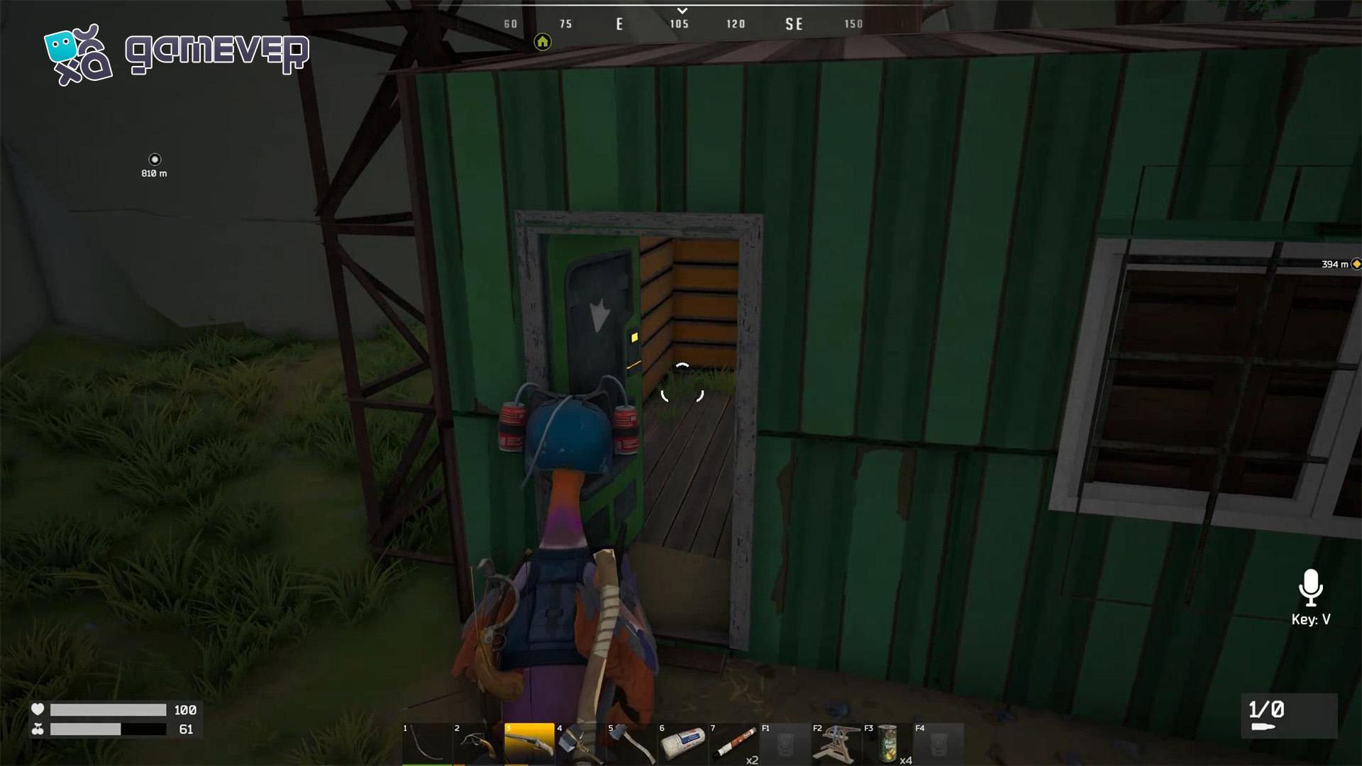 Cuidado con los NPCs mientras saqueas salas azules en Duckside.
