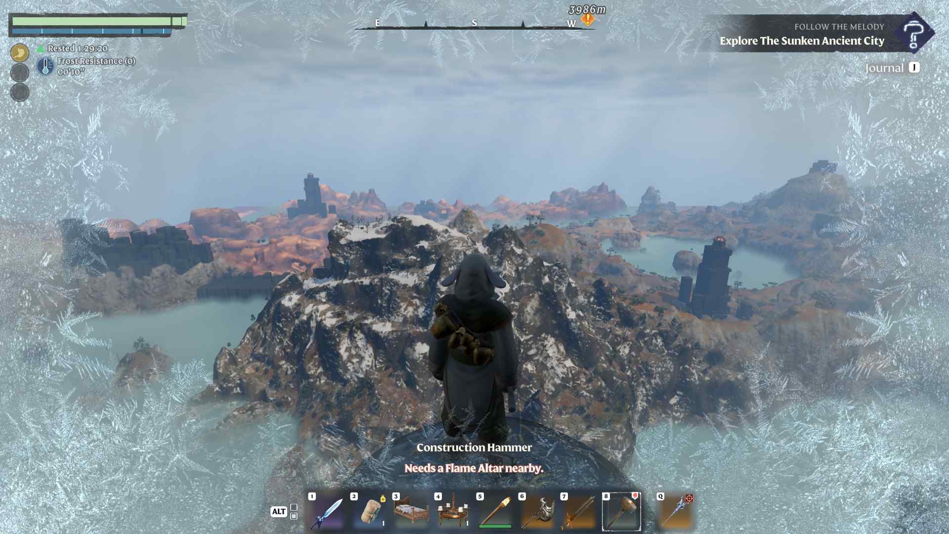 Gleite zum verschneiten Berg im Enshrouded Souls of the Frozen Frontier Update.