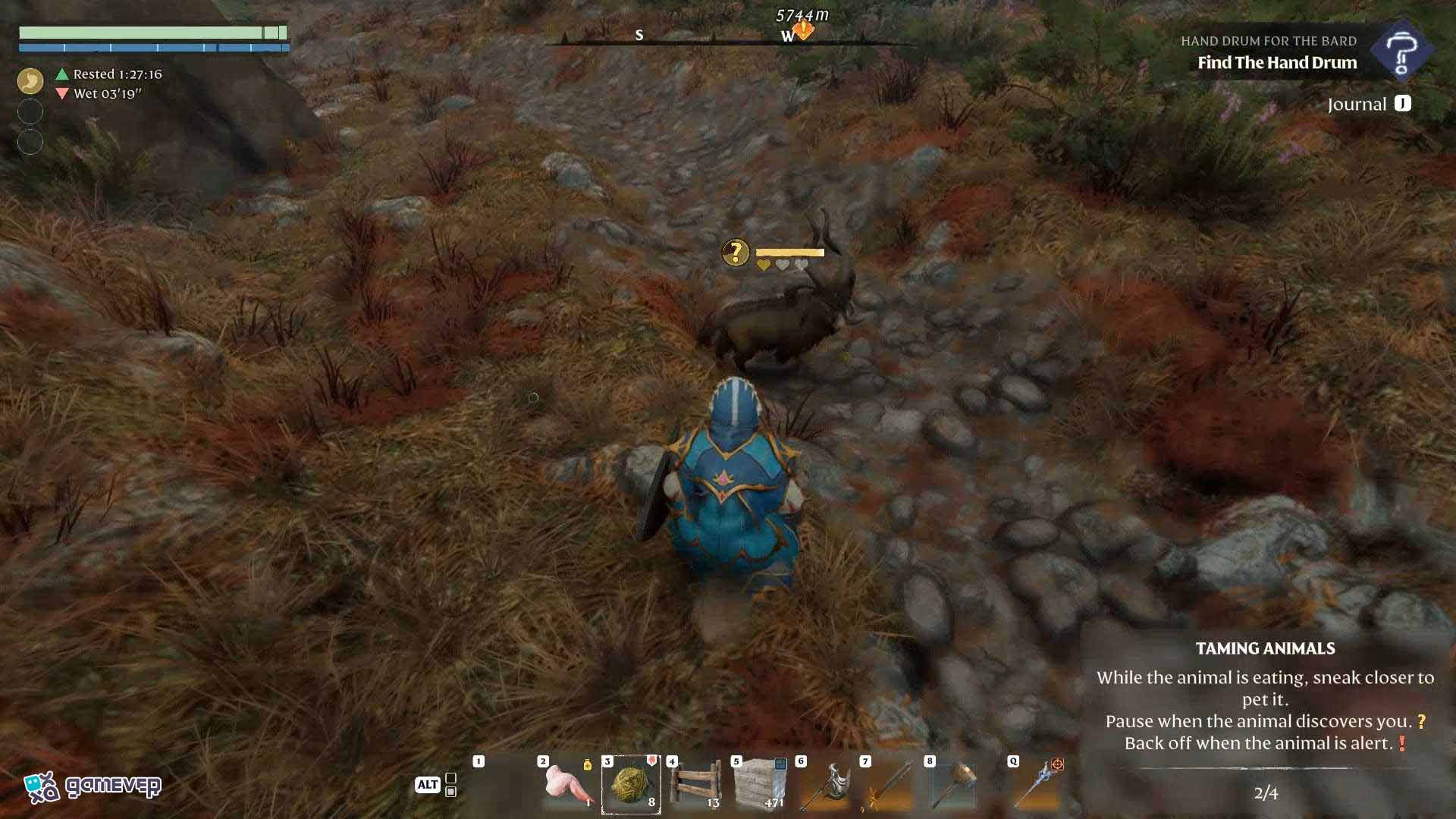 Muévete con cuidado para acercarte a la cabra rizada en Enshrouded Souls of the Frozen Frontier Update