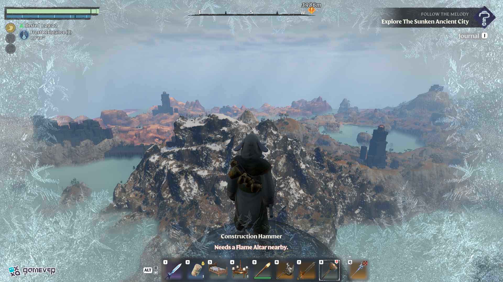 Deslízate hacia la montaña nevada en Enshrouded Souls of the Frozen Frontier Update.