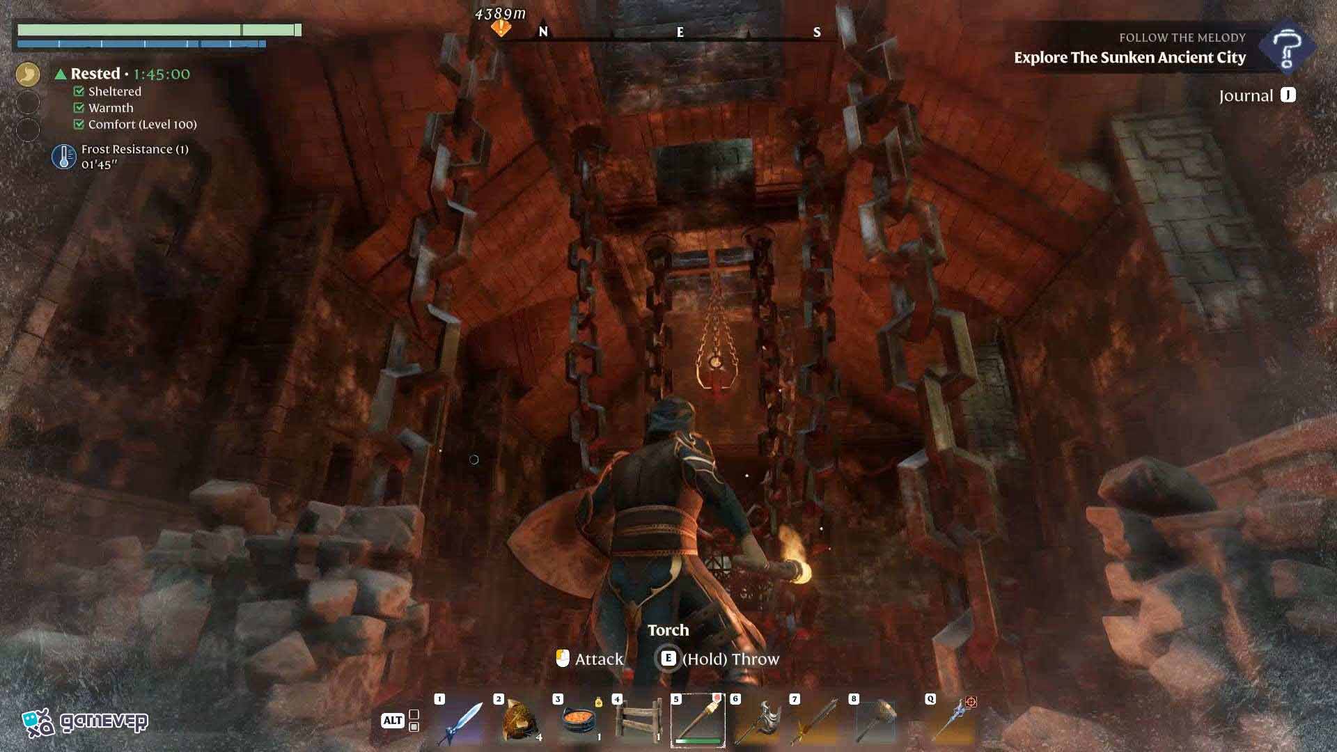 Utiliza ganchos y habilidades de agarre para subir más alto dentro de la forja en Enshrouded Souls of the Frozen Frontier Update.