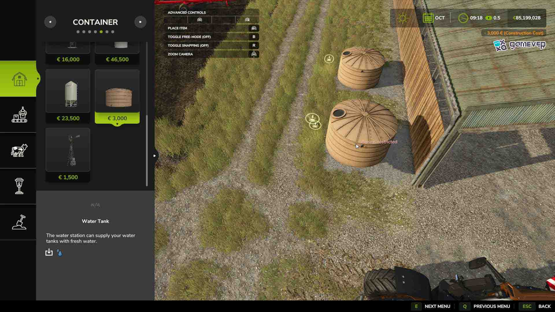 Estaciónate cerca de la fuente de agua y comienza a llenar en Farming Simulator 25.