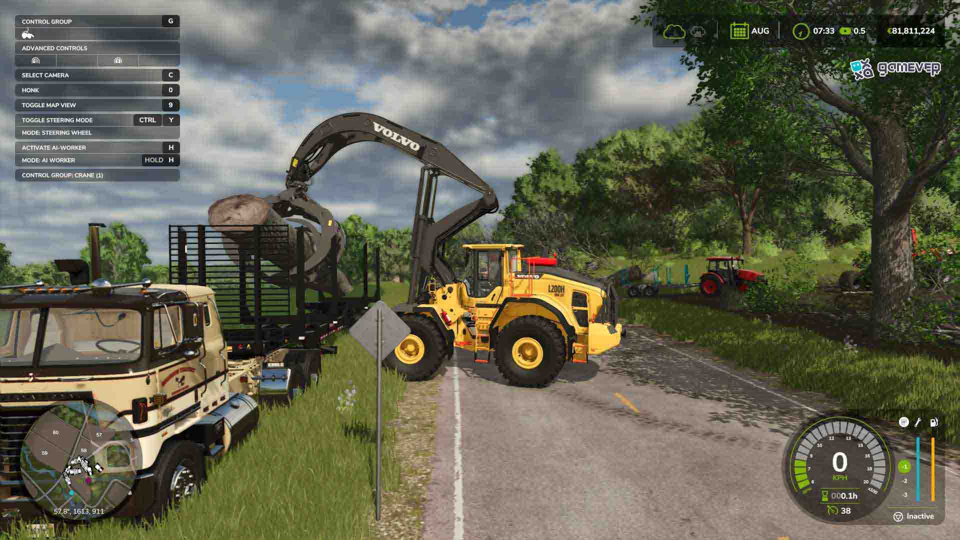 Usa un cargador de troncos para manejar troncos pesados en Farming Simulator 25.