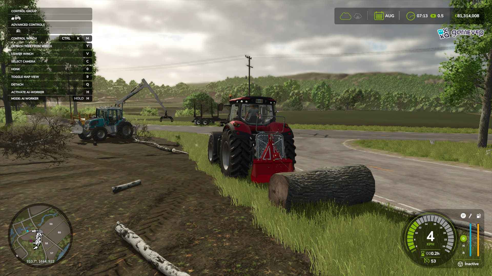 Arrastra cuidadosamente los troncos hasta el punto de colección en Farming Simulator 25.