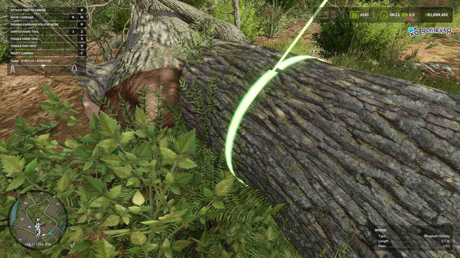 Engancha el yarder a los troncos recién cortados en Farming Simulator 25.