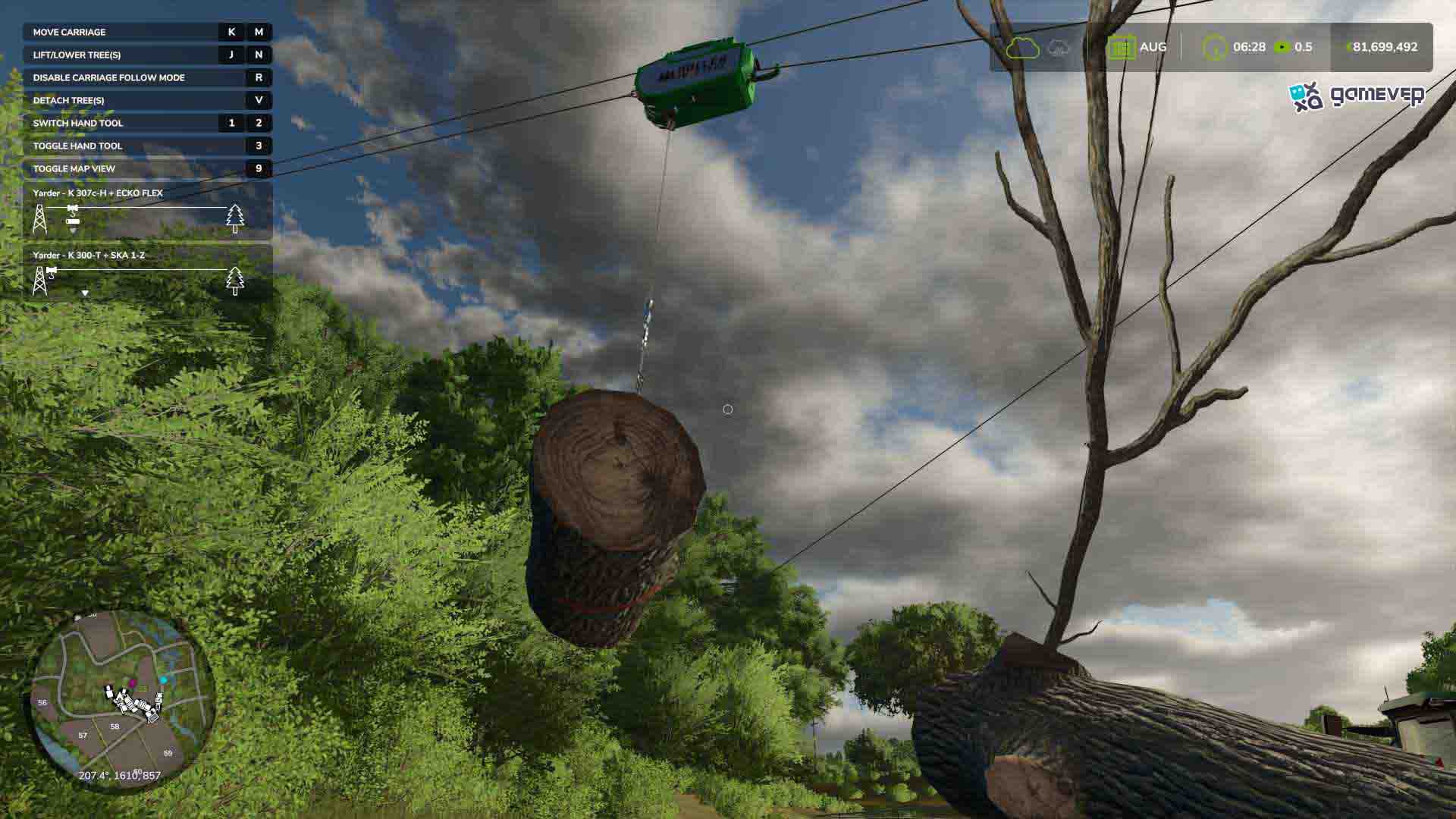Mueve troncos cuesta arriba o cuesta abajo con facilidad en Farming Simulator 25.