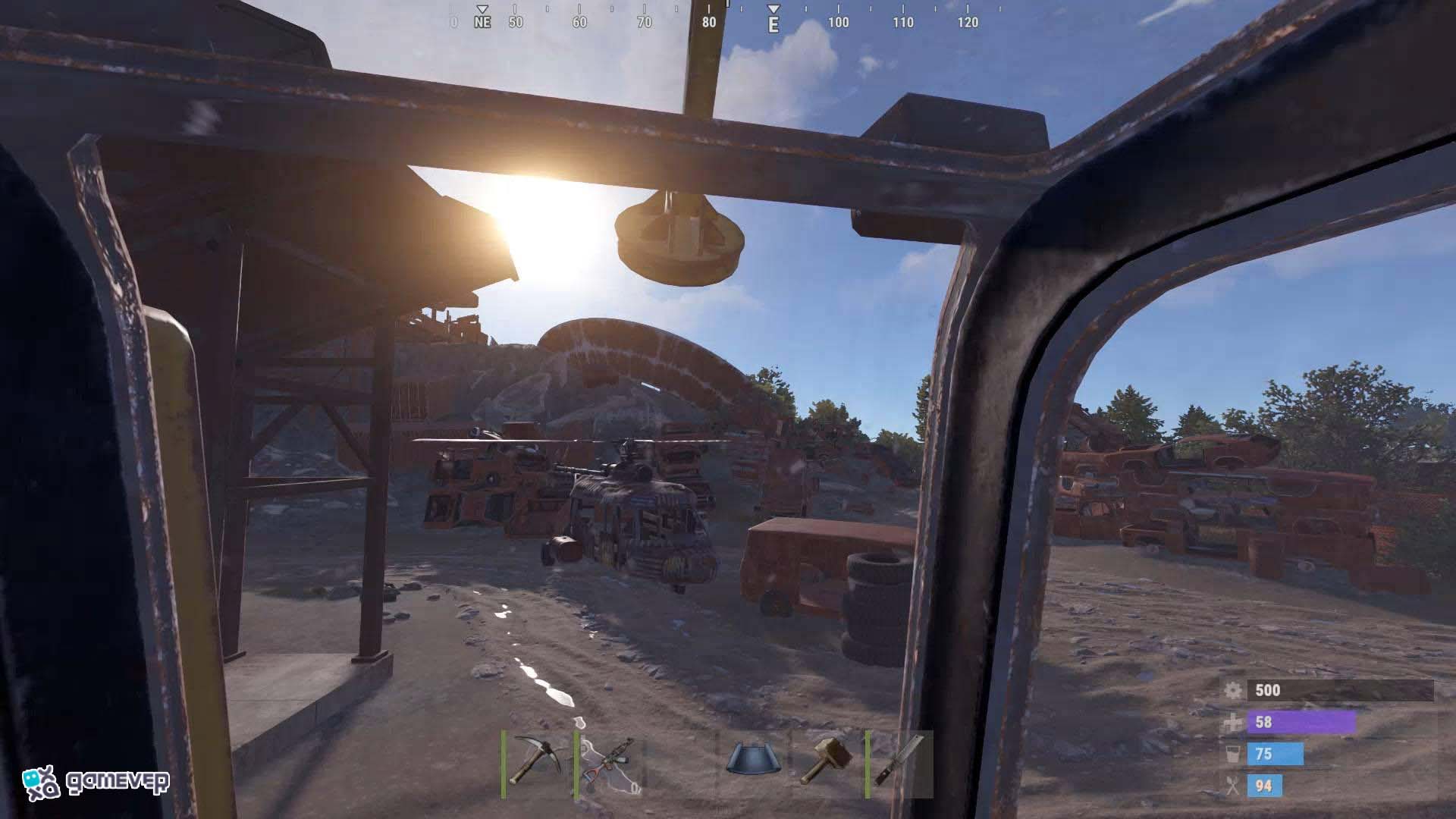 Apaga el helicóptero para prepararlo para el desmantelamiento.