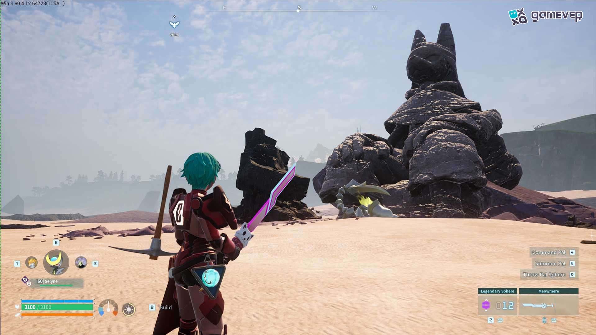Observa a Menasting Terra cerca de una estatua en ruinas de Anubis en Sakurajima.