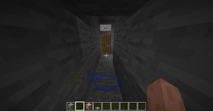 Teleportiere den Spieler in einen Fallraum mit /teleport in Minecraft