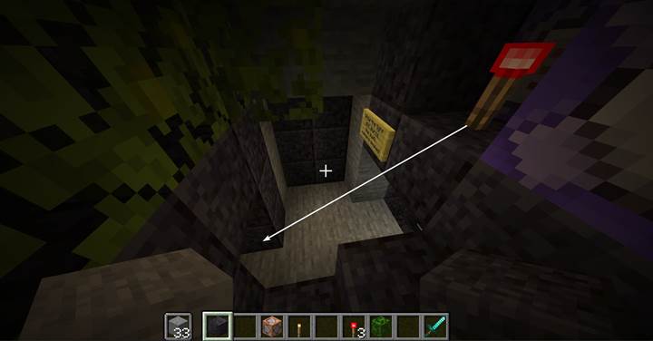 Keep a door sealed with passive logic until destroyed