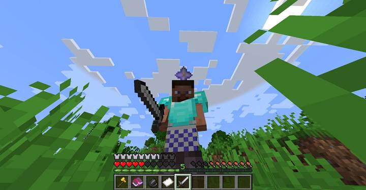 Combine repairable with damage for pre-broken equipment in Minecraft.