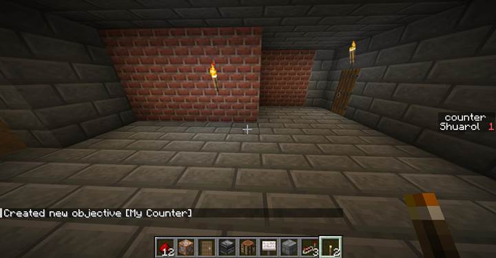 Utwórz nową fikcyjną tablicę wyników, aby rozpocząć śledzenie wartości w grze Minecraft.