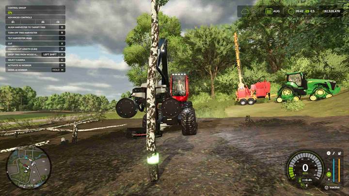 Podejdź do drzewa i aktywuj ramię tnące kombajnu w Farming Simulator 25