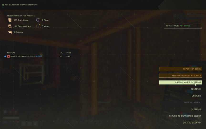 The host switches Arachnophobia Mode from the pause screen in Icarus.